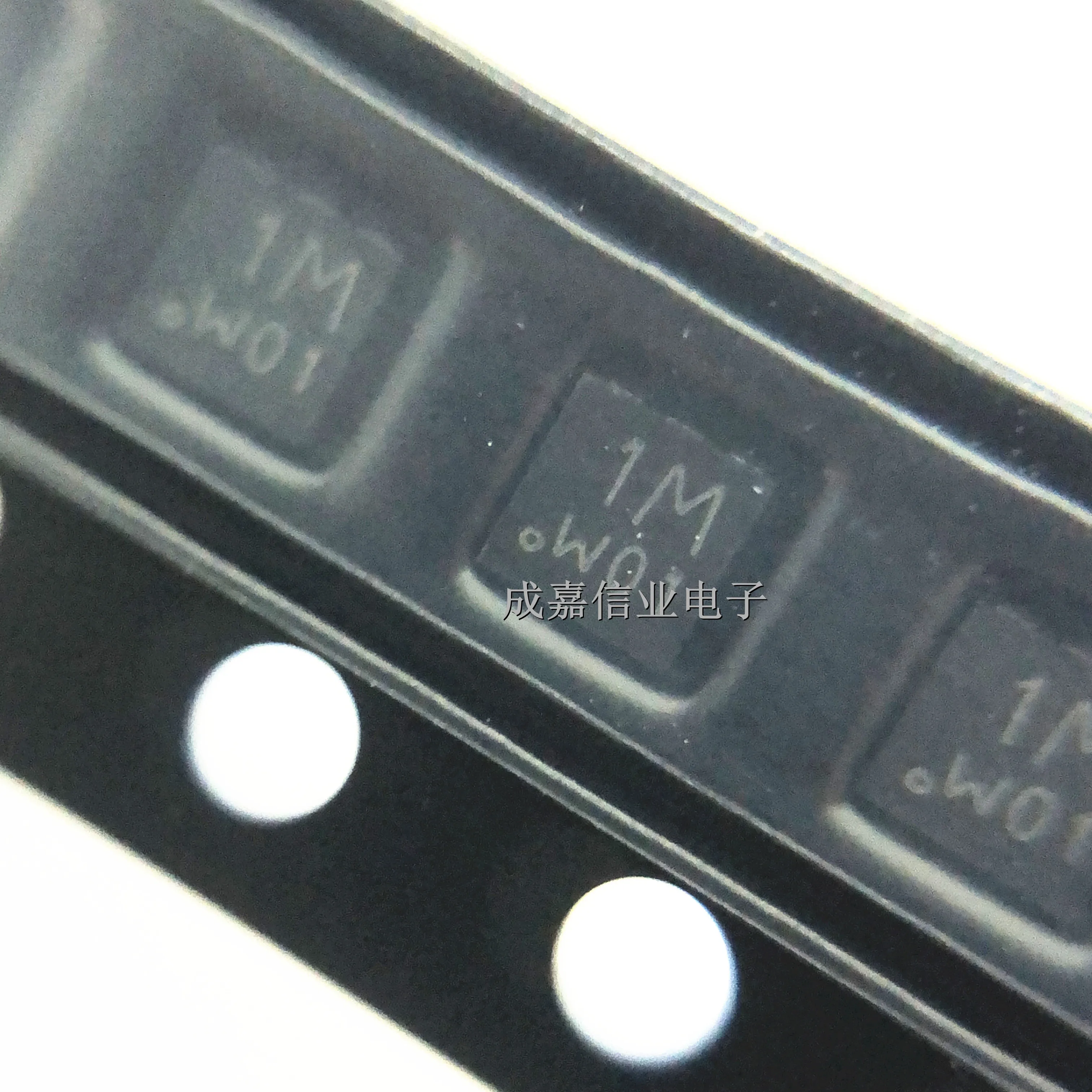 100pcs/Lot PMPB13XNE DFN-2020MD-6 MARKING;1M N-channel MOSFETs 30V  11.3A 13mOhms Operating Temperature:- 55 C-+ 150 C