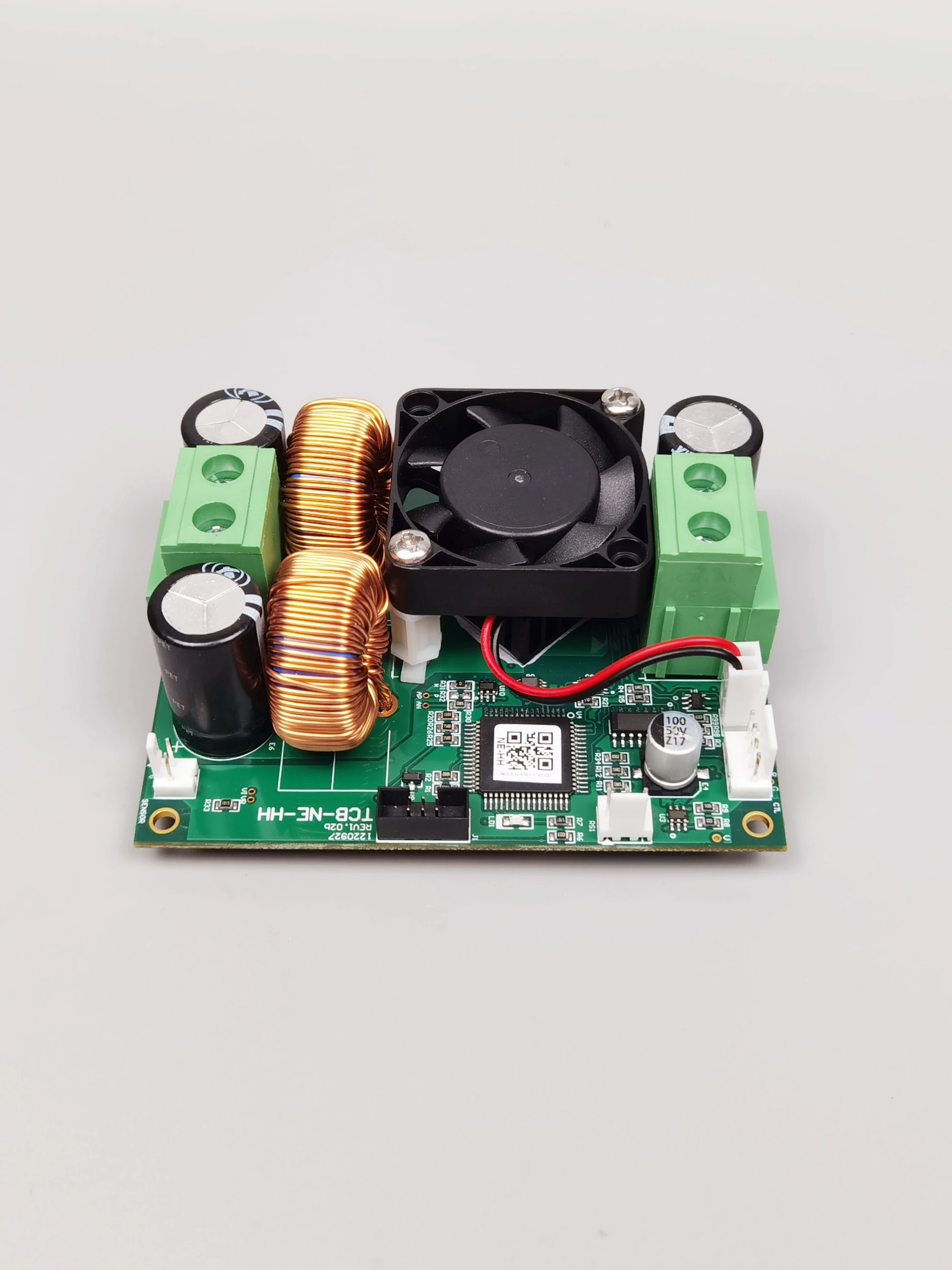 

TCB-NE-HH semiconductor refrigeration chip temperature control board TEC temperature controller with ultra-high power of 27A48V