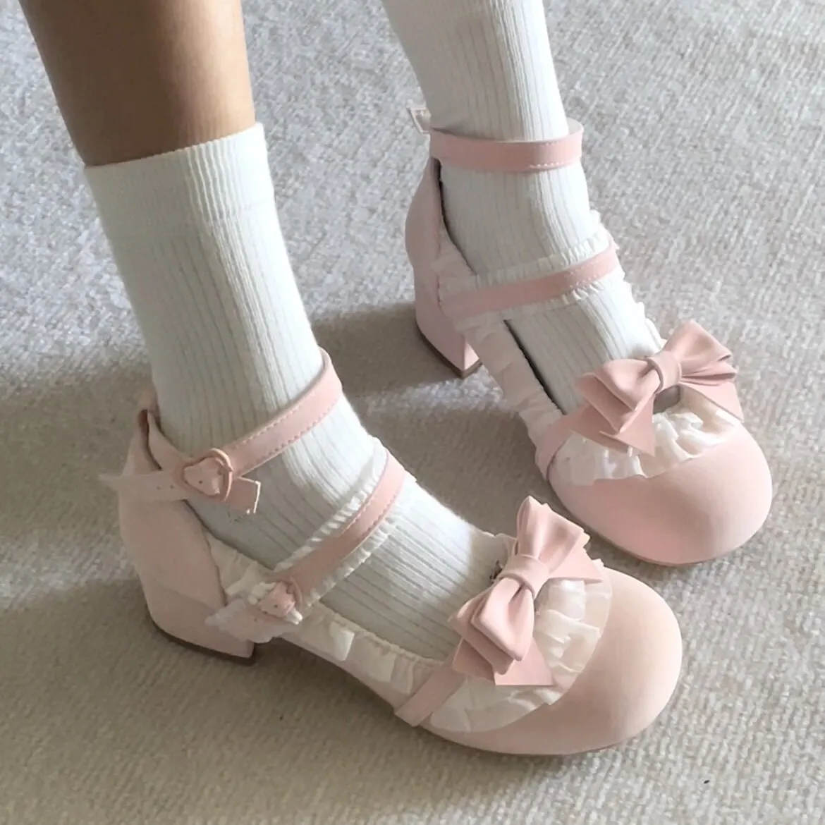 

Винтажные туфли в стиле Лолита для женщин, черно-белые, с рюшами, на массивном каблуке, Мэри Джейн, японские милые туфли для девочек в стиле Лолита для чаепития