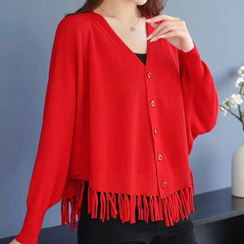 

2024 Ladies Tassel Knitted Cardigan Autumn and Winter New Loose Shawl Batwing Sleeve V-neck Sweater