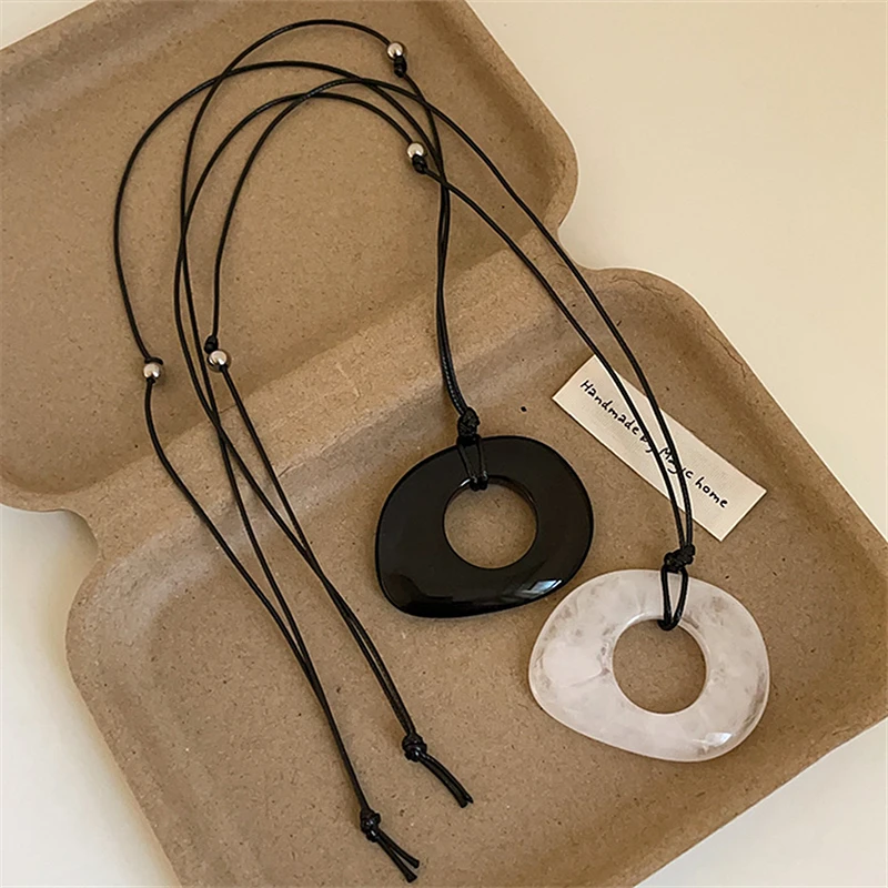 Fashion Jewelry Vintage Temperament Resin Geometric Pendant Necklace For Women Accessories Gifts 2025 Trend New Hot Sale