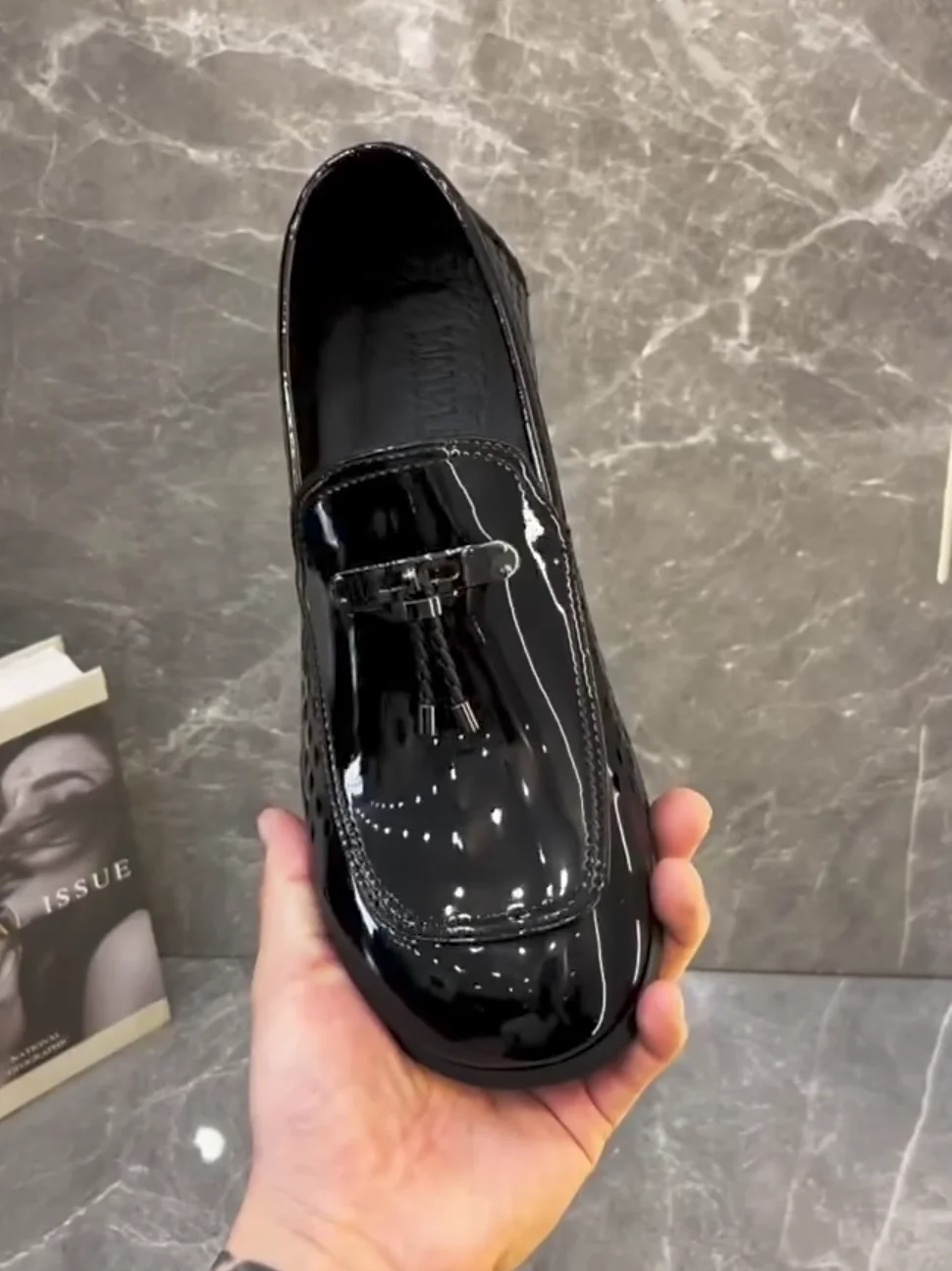 

Новые мужские повседневные туфли из натуральной кожи 202510: дышащие, комфортные, люксовые, высококачественные, модные, деловые, на плоской резиновой подошве