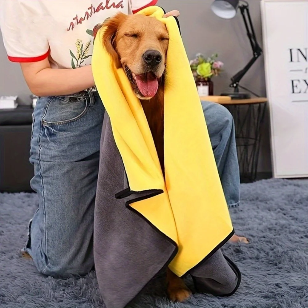 Quick-drying Dog and Cat Towels Soft Fiber Towels Absorbent Bath Towel Pet Bathrobe Convenient Cleaning Towel Dog Accessories