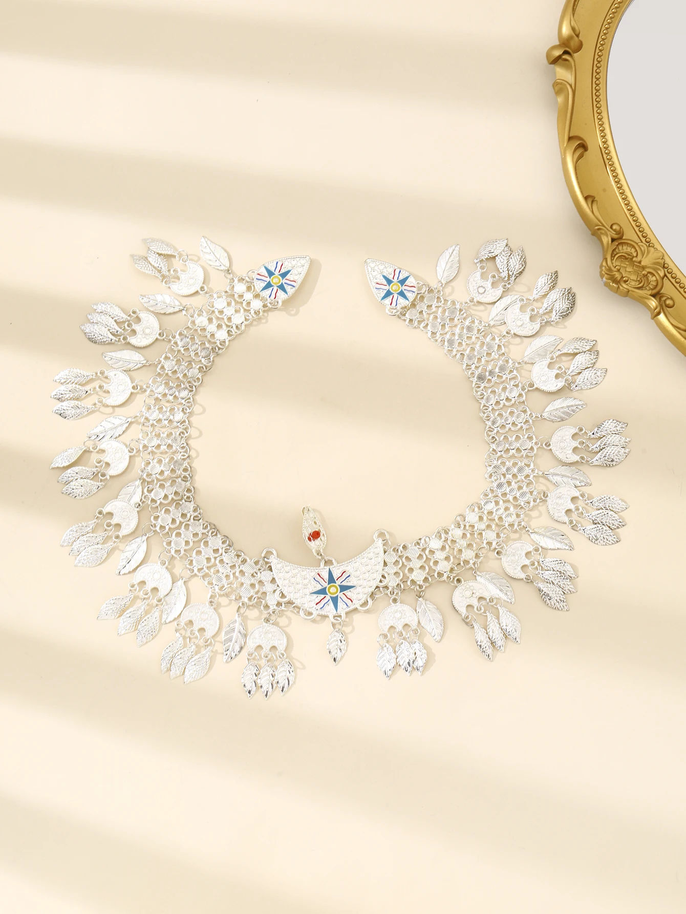 

Bohemian Silver-White Chain Moon Leaf Tassel Waist Belt for Women Fashionable Outdoor Wedding Party Wear Gift for Friends