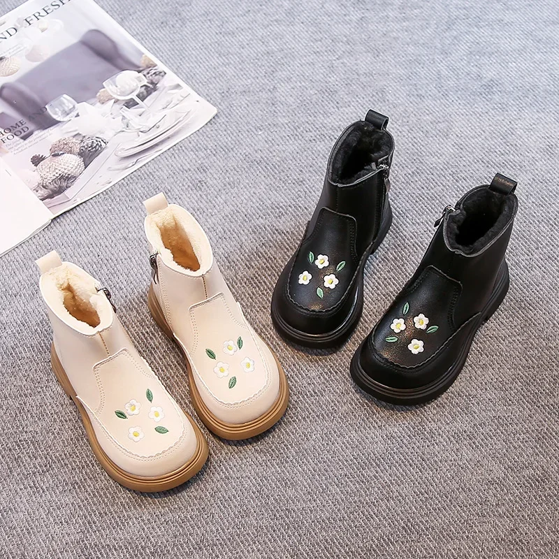 

Новинка 2023 года, детские ботильоны, зимние повседневные плюшевые ботинки с вышивкой для девочек, мягкие теплые модные детские хлопковые сапоги принцессы