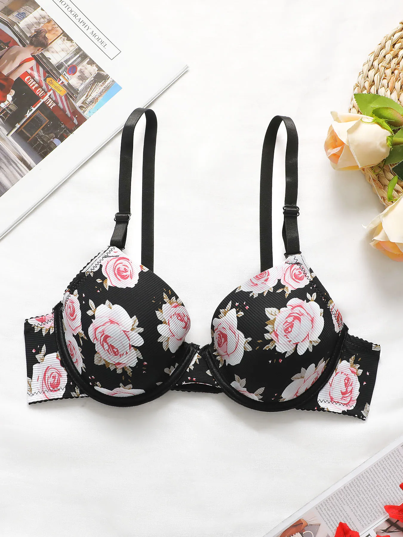 Women's Sexy Embroidered Floral Underwear Gathered Push-Up Breathable Adjustable Strap Casual Fitting Bra J1127