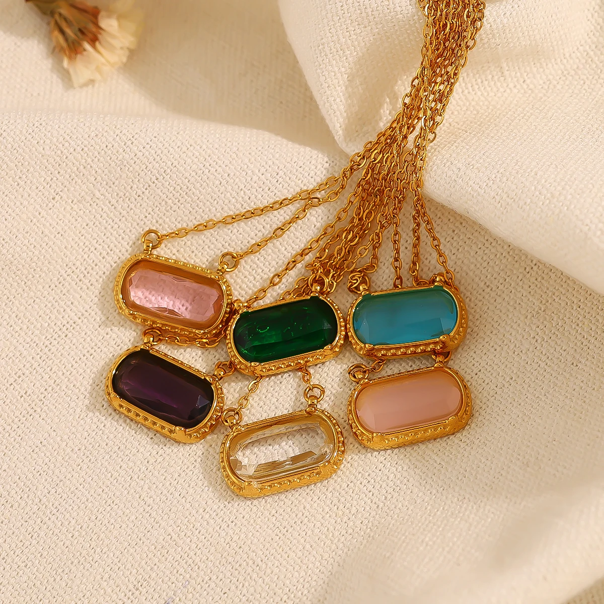 WILD & FREE Luxury Zircon Charm Stainless Steel Pendant Necklaces for Women Retro Exquisite Chic 18K Gold Plated Trendy Jewelry