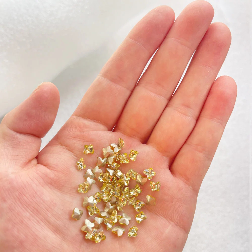 Fashion Design Akcesoria Rhinestone Zdrowe składniki Ozdoba do paznokci Wysokiej jakości efekt błysku 3d Nail Art Wyraźnie popularne