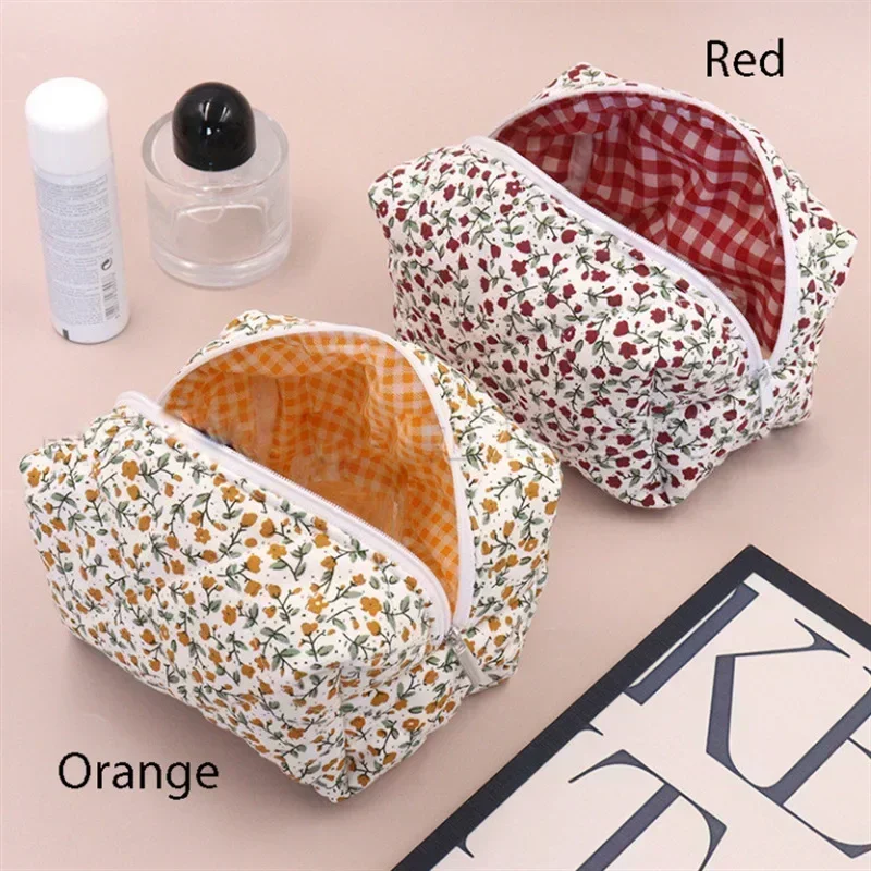 Storage Organizer Floral Puffy Quilted Makeup Bag Flower Printed Cosmetic Pouch Large Travel Cosmetic Bag Makeup Accessory