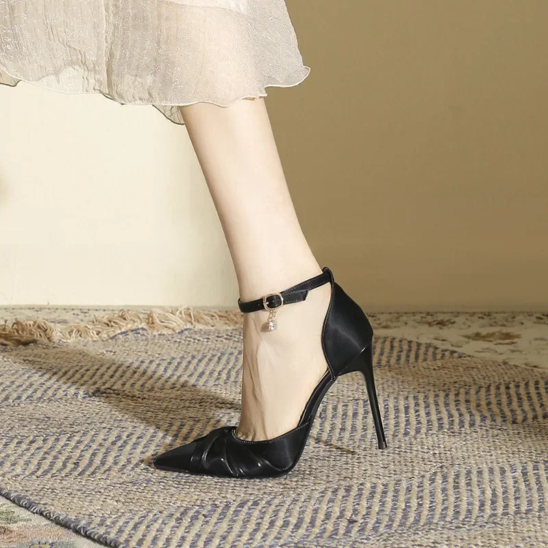 Small Size 31-43 High Heels Hollow Buckle Pointed Stiletto Heel Sexy Summer Shoes Large Size 41 42 43 Women Sandals Black White - view 4