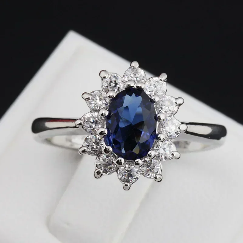 New Luxury Women Trendy Inlaid Crystal Zirconia Ring Blue Red Gemstone Rings Dainty Wedding Accessory Fashion Jewelry Gift