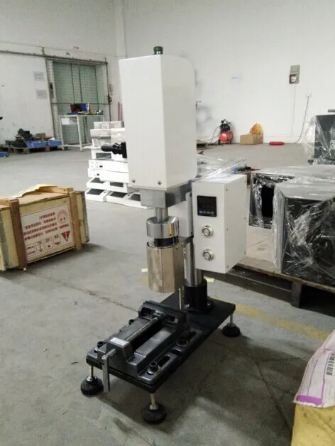 Air Compressed and Micro Injection Molding Machine