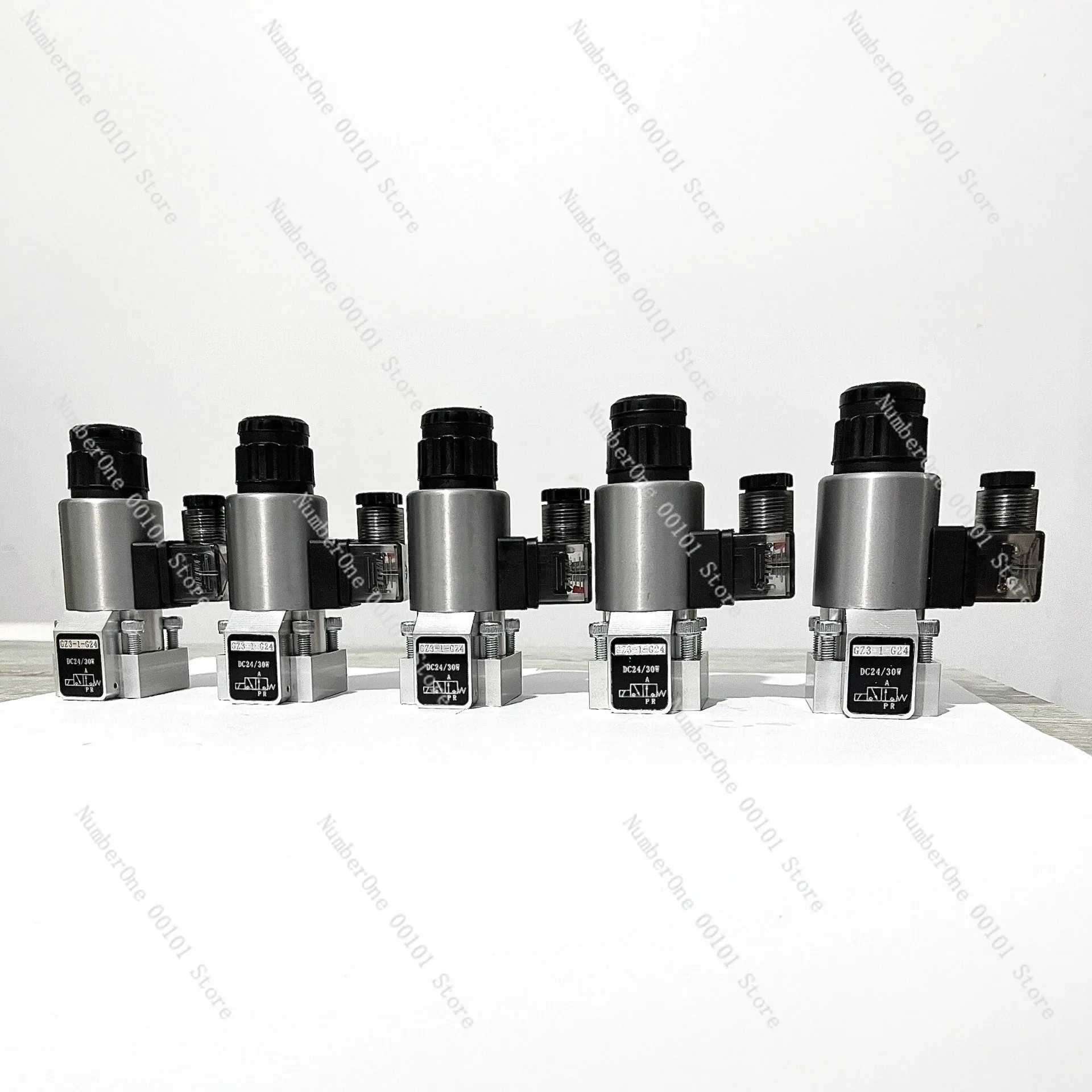 Two-slot three-way solenoid directional valve gz3-1-g24 is available in stock, dedicated to hydraulic wrench pumps