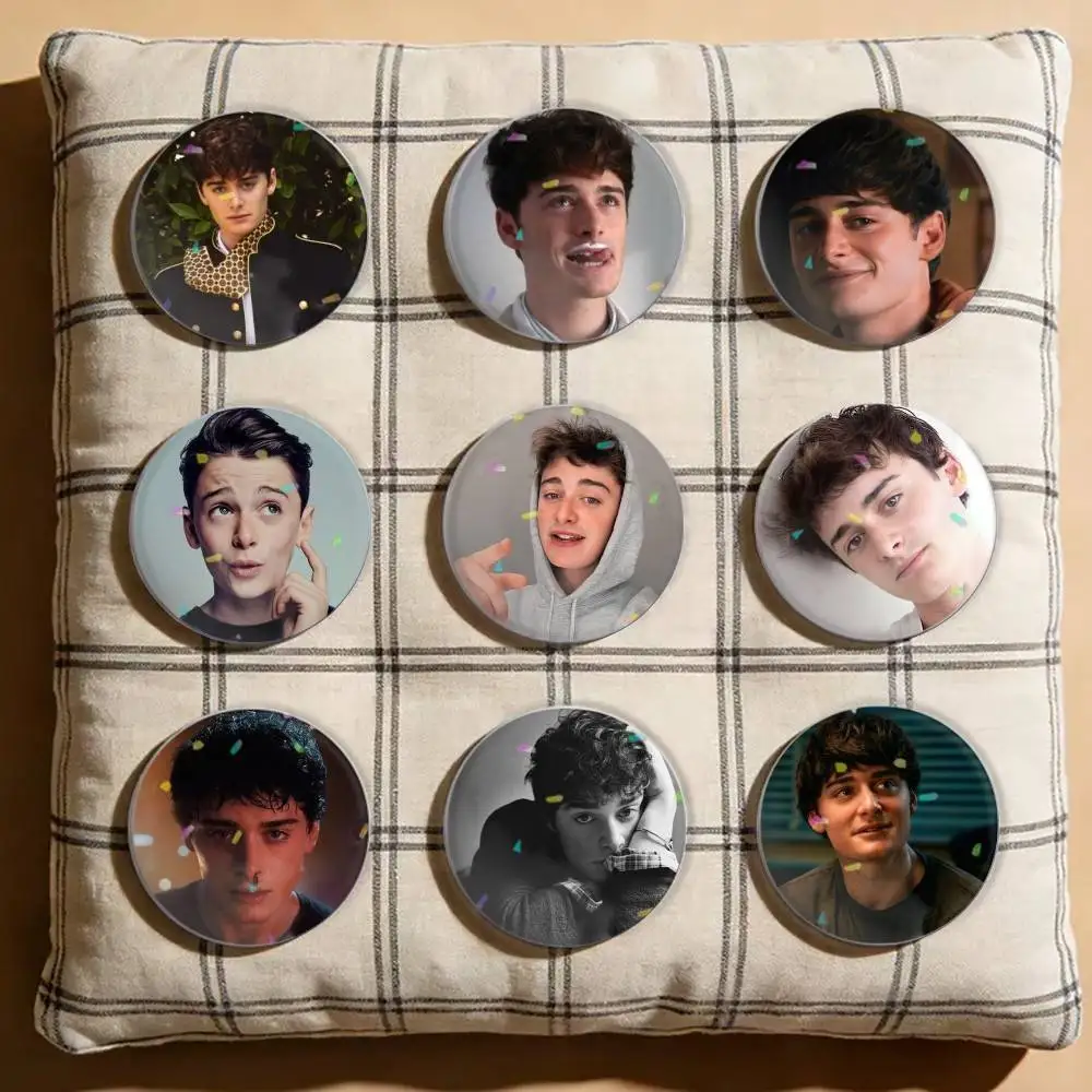 

Actor N-Noah Schnapp Will Laser Badge Creative Pins Brooch for Bag Clothes Hat Decor Gifts Fans Collect