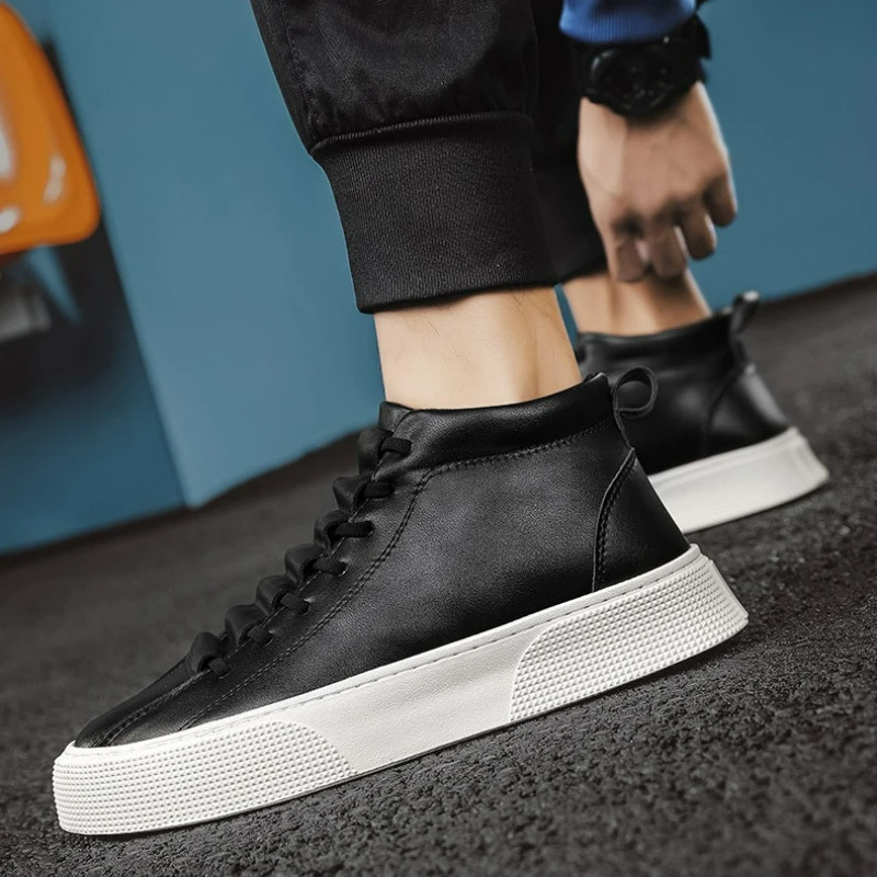 Sapatos casuais plataforma branca para homens, tênis de luxo, costura em couro, sapatilhas masculinas, moda, outono, 2024