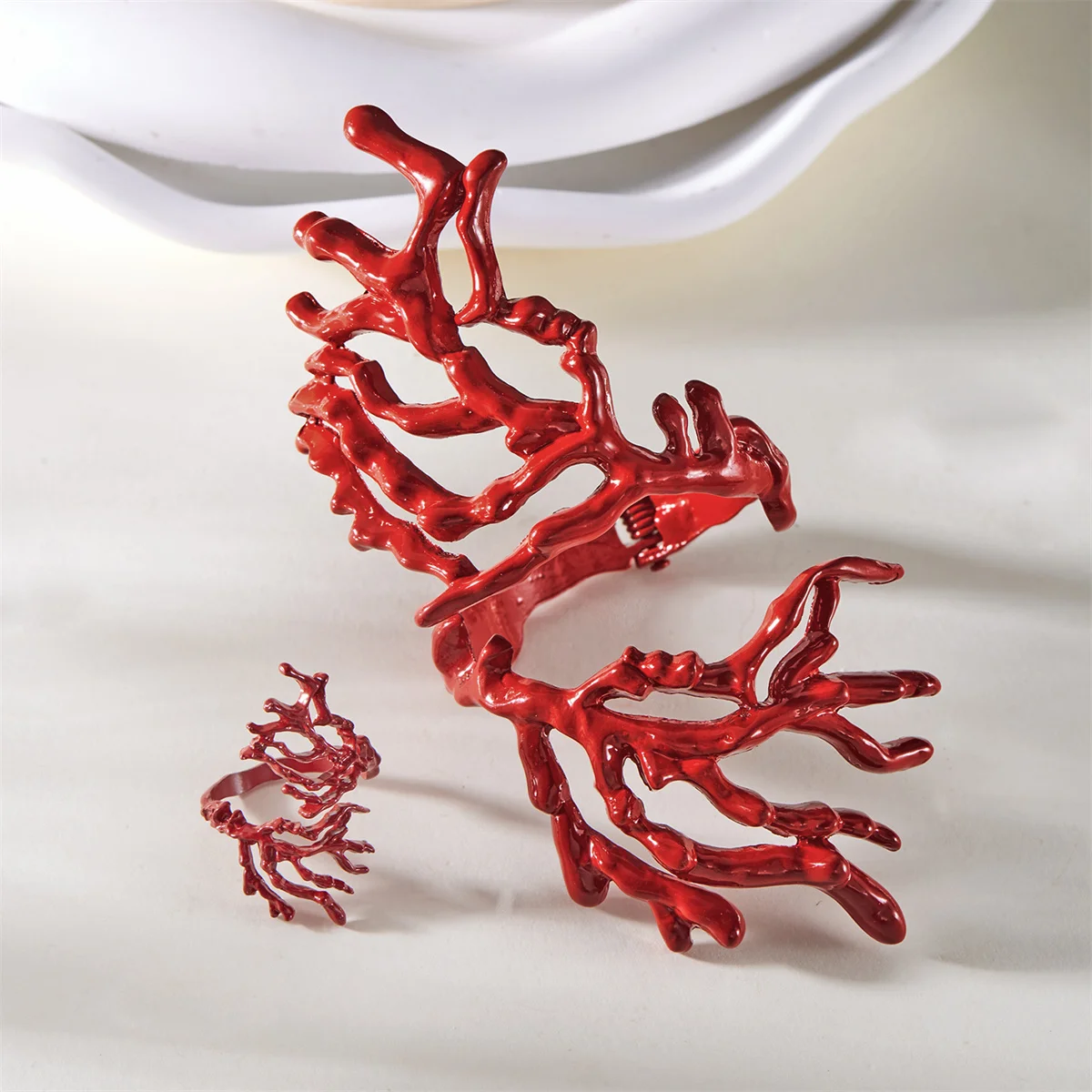 اللون الأحمر مبالغ فيه المعادن المرجان على شكل خواتم مفتوحة للنساء الصيف غير النظامية هندسية خاتم مجوهرات بسيطة #6