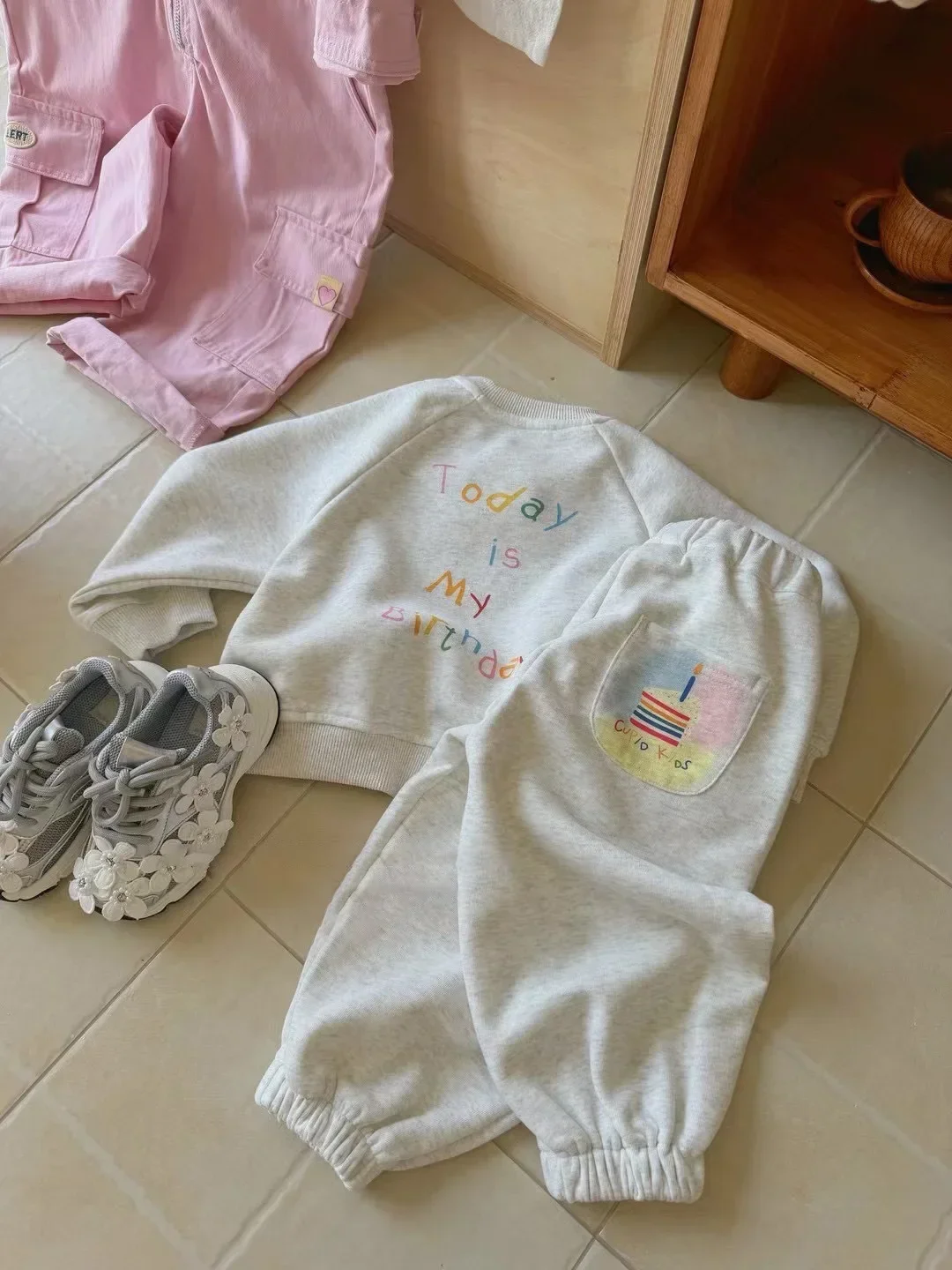 Girls Suit 2024 Autumn New Product Korean Cartoon Two-piece Set Sweatshirt and Pants Comfortable and Casual