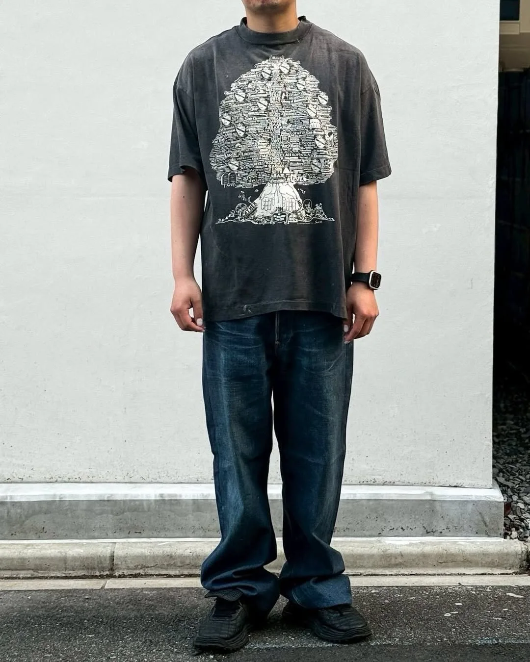 Vintage Washed Black Big Tree Text Print T Shirt Men Oversized Distressed Short Sleeve Tee Grunge Streetwear Couple Loose Cotton