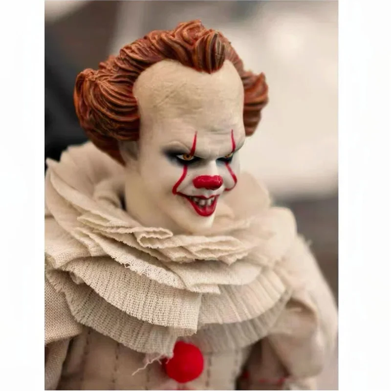 Mezco Ant Clown Returns Pennywise Action Figure Collectible Ornament Holiday Toy Gift