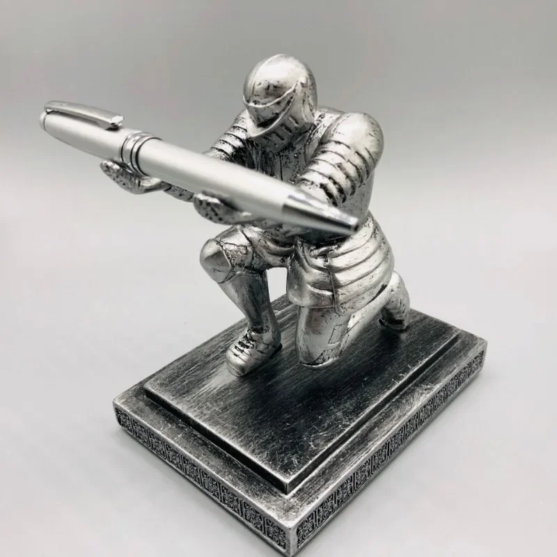 Executive Knight Pen Holder Armor Hero Pen Holder Stationery Pen Holder Creative Desktop Ornament Personality Gift