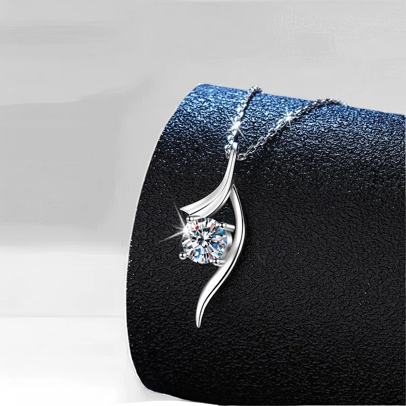 1CT D Color Classic Four Claw Moissanite Pendant Necklace 925 Silver Gold Plated PT950 Simple Modern Women's Jewelry GBA