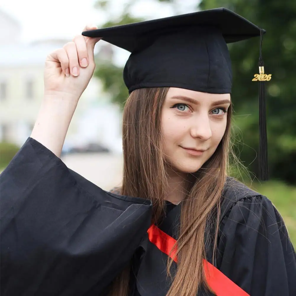 Graduation Gown for Ceremonies Unisex Matte Graduation Cap Gown Set with 2026 Tassel Charm Middle School High School College