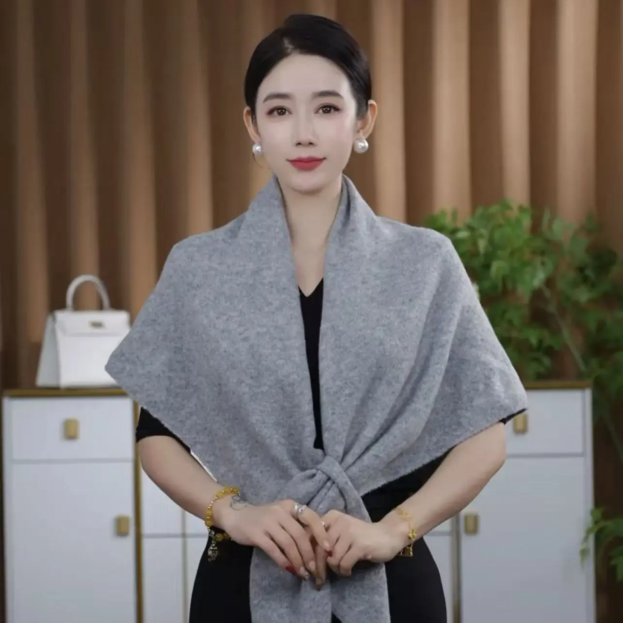 Imitation Wool Poncho Shawl Autumn and Winter Cloak Fashionable Versatile External Warm Temperament Solid Color cape