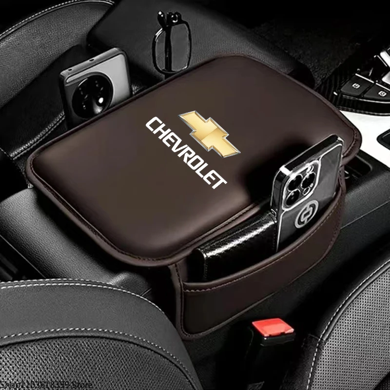 Almohadilla de cuero para reposabrazos de coche, alfombrilla para reposabrazos de coche, accesorio de alta calidad para Chevrolet kalos Equinox Tahoe Trailblazer Bolt