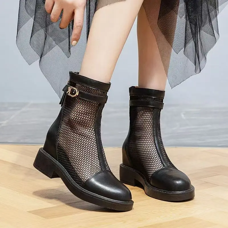

Женские весенне-летние новые ботильоны из натуральной кожи с высоким берцем и сеткой, крутые ботинки с увеличенным внутренним круглым носком и застежкой-молнией на блочном каблуке
