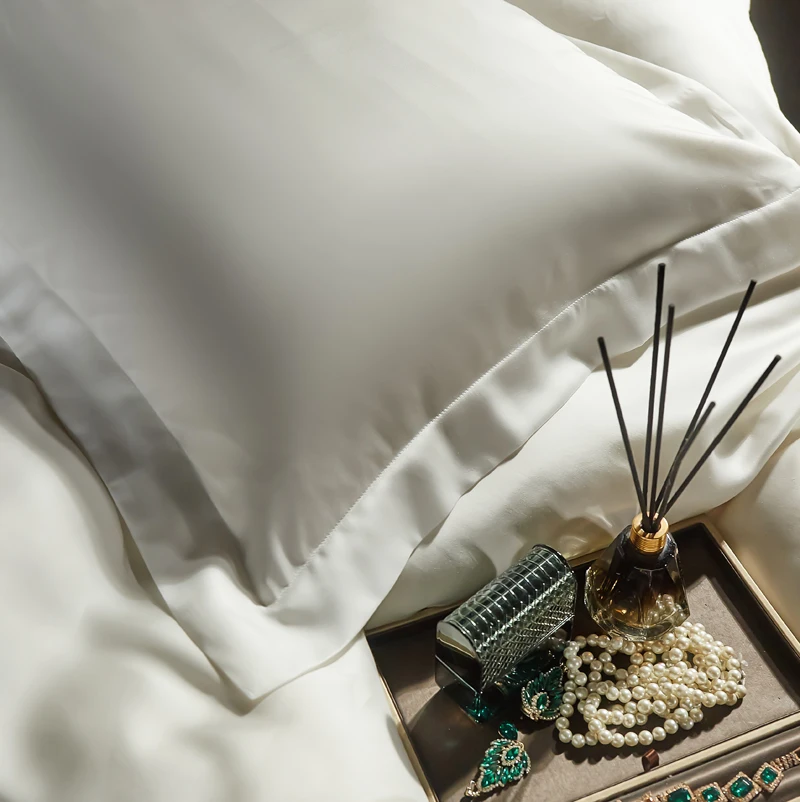 Solid 100% Silk Bedding Set with Duvet Cover Flat Bed Sheet Pillowcase Luxury Mulberry Silk Bedsheet Bed Linen Soft Quilt Cover