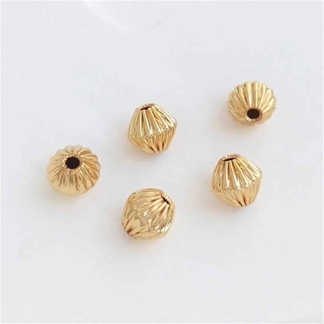 

1PCS 14K Gold-Plated Diamond Melon Pattern Beads, Separated by Handmade DIY Copper Plated Loose Bead Bracelet Necklace Jewelry