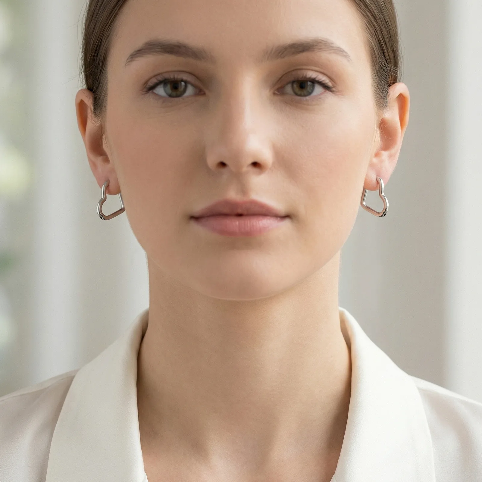 Vnox Minimalist Stainless Steel Heart Earrings for Women Korean Piercing Hoop Earrings Romantic Heart Ear Punk Jewelry