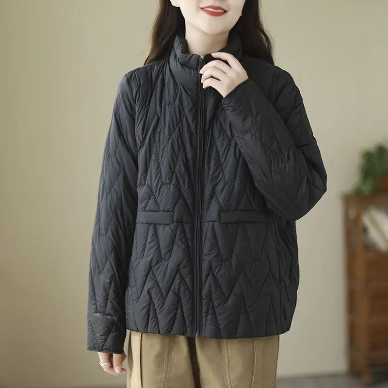 Para baixo algodão fino pequeno casaco feminino curto nova mãe de meia-idade fino outono inverno casaco de algodão