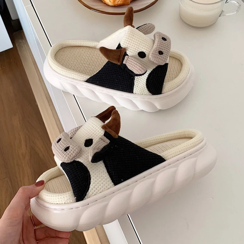 Comwarm Cute Cow Platform pantofole donna Four Seasons New Linen sandali spessi da donna Home Cartoon Slides scarpe morbide antiscivolo