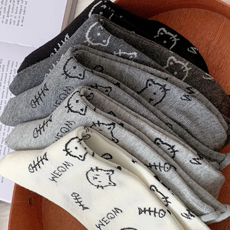 1/3 أزواج الكرتون القط هيكل السمكة منتصف العجل الجوارب لينة كل موسم الجوارب غير رسمية للنساء بسيطة بلون تنفس Ins تخزين
