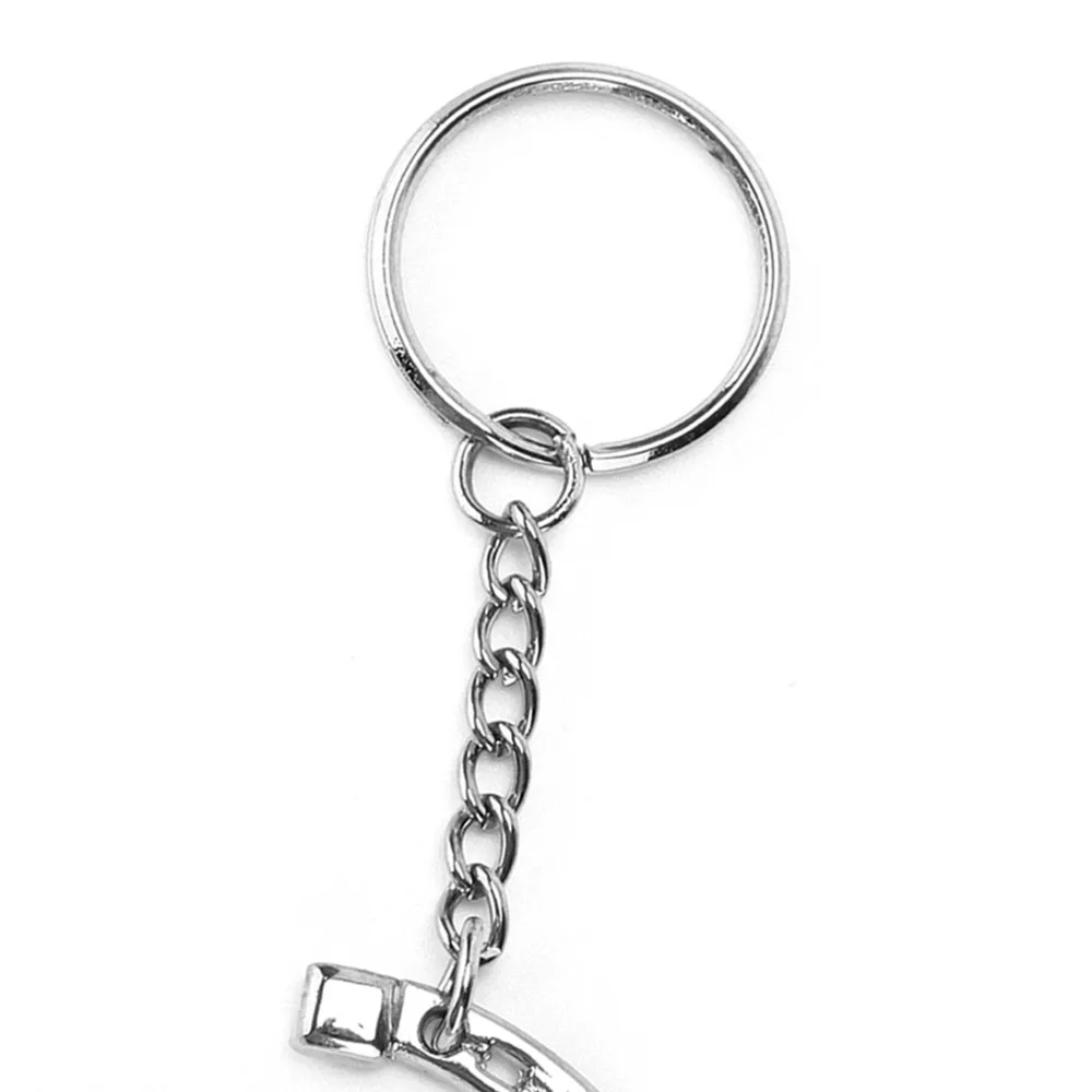 Twisted Design Snaffle Bit Keychain Aluminum Alloy Material Rust Resistant Horseshoe Shaped Keychain Economical Design