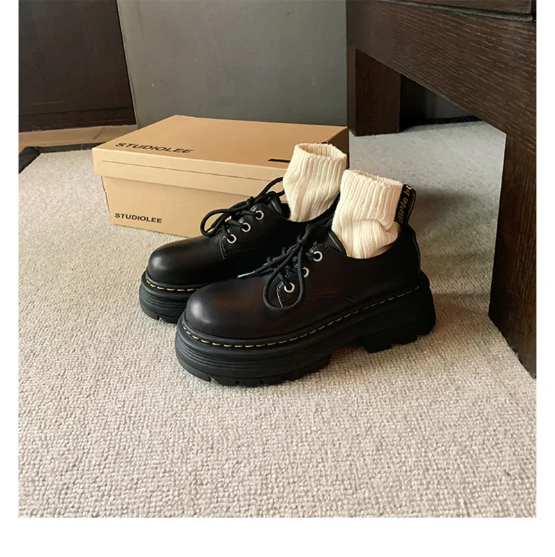 

British Style Casual Female Sneakers Thick Bottom Shoes Heightened Casual Shoes Round Toe Black Leather Women's Mary Janes Shoes