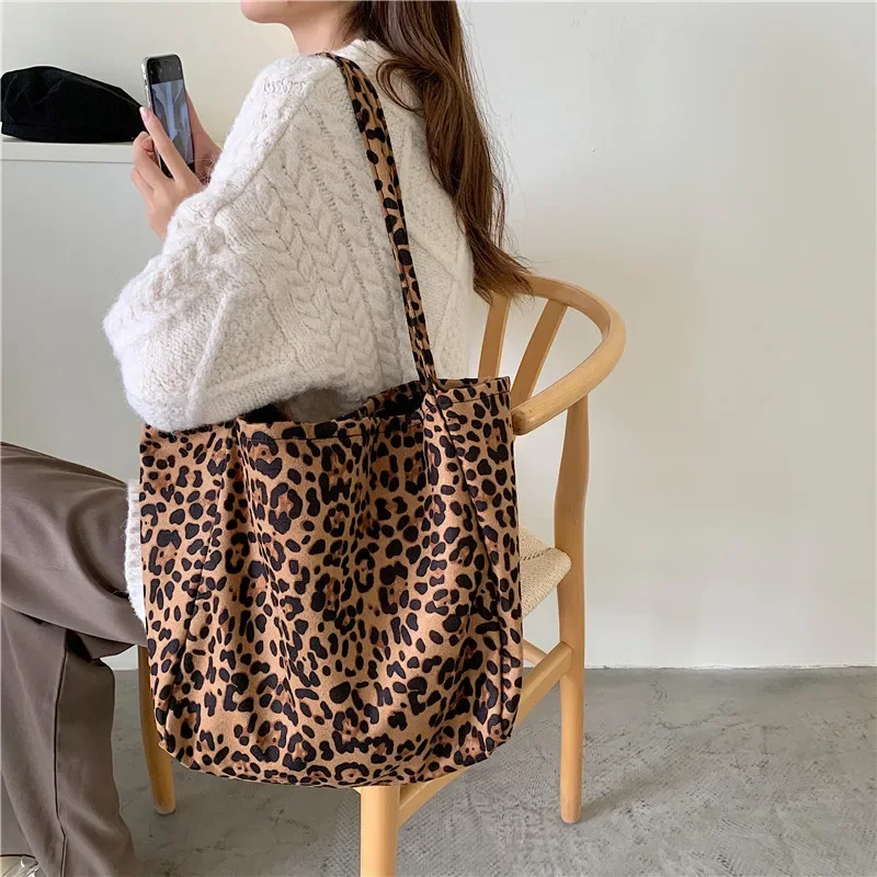 2023 Corduroy Leopard Print Bag Ladies Shoulder Casual Tote Shopping Bag Large Capacity Handbags Totes Women Ladies Hand Bags