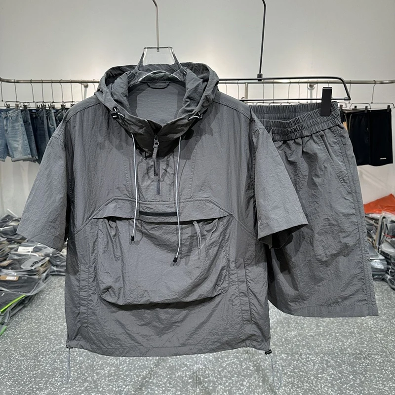 

Летний новый модный повседневный комплект для работы: тонкий свободный мужской костюм с капюшоном и быстросохнущие спортивные штаны для пар, комплект из двух предметов