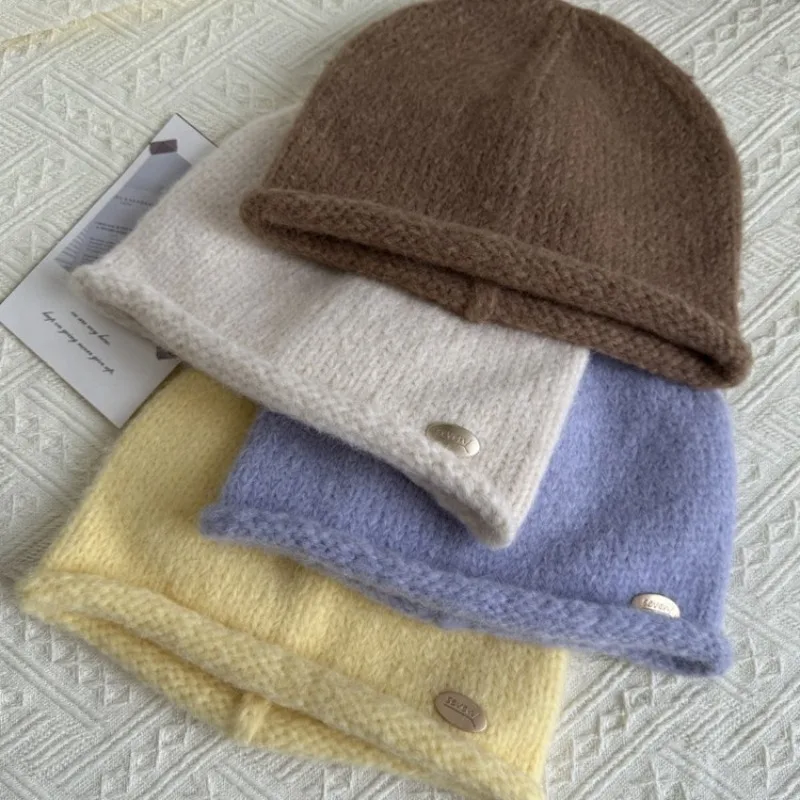 Unisex Winter Beanies Hat Women Simple Outdoor Warm Label Best Matched Edge Curl Designer Skullies Bonnets Ski Cap Men Gift