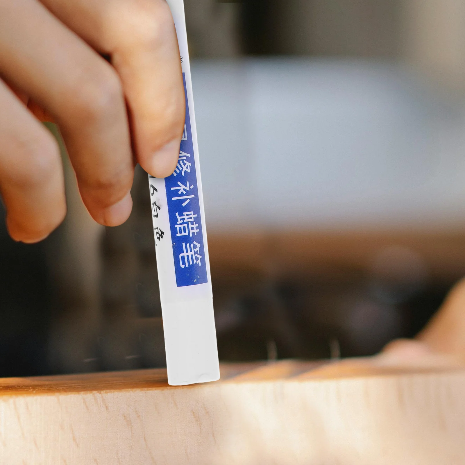 2 قطعة علامات إصلاح الخدش الخشبية علامات الأثاث أقلام للأثاث مجموعة طويلة الأمد مريحة تنوعا عصا حشو