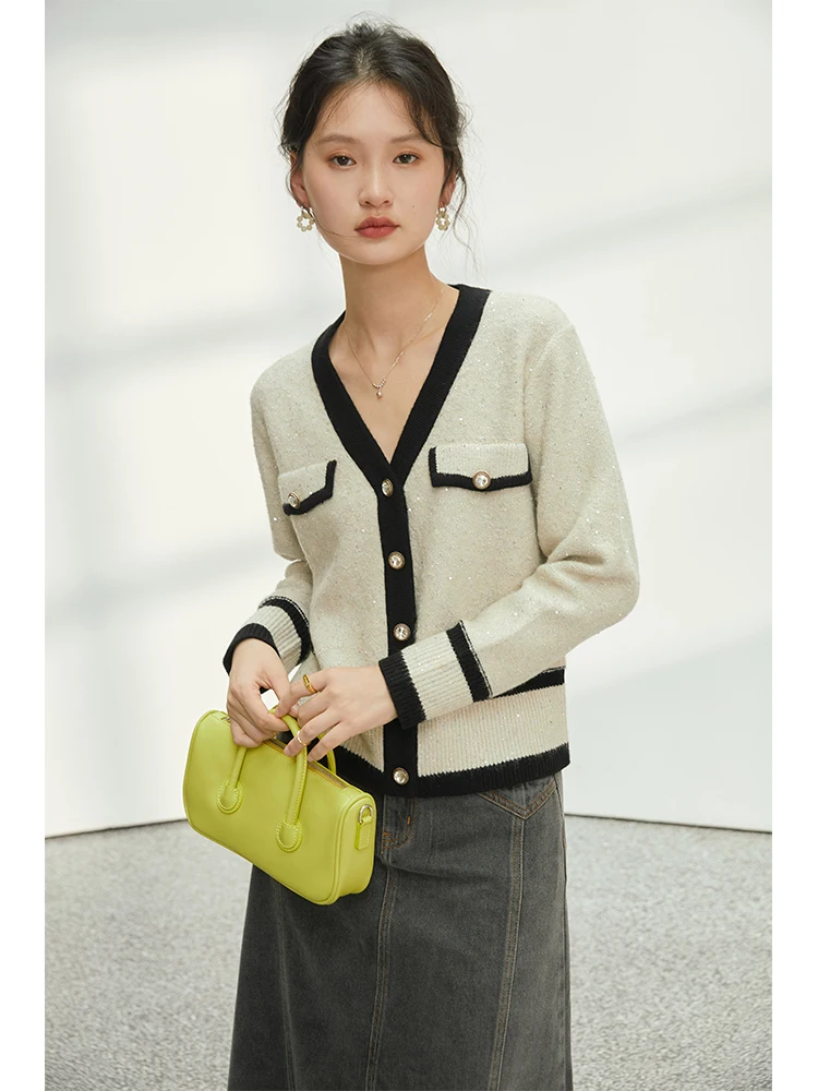 ZIQIAO French Ladies Style Knitted Cardigan Women 2022 Autumn Winter New High-end Elegant Vintage Female V-neck Chic Sweater