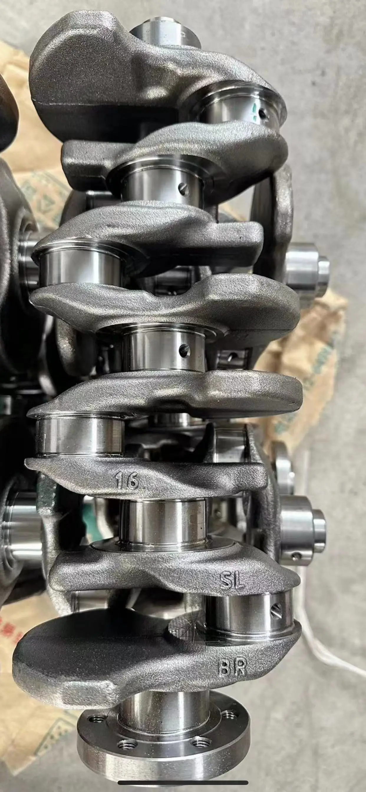 Factory Engine Crankshaft Crank Shaft For BMW Mini Cooper N12 N13 N14 N18