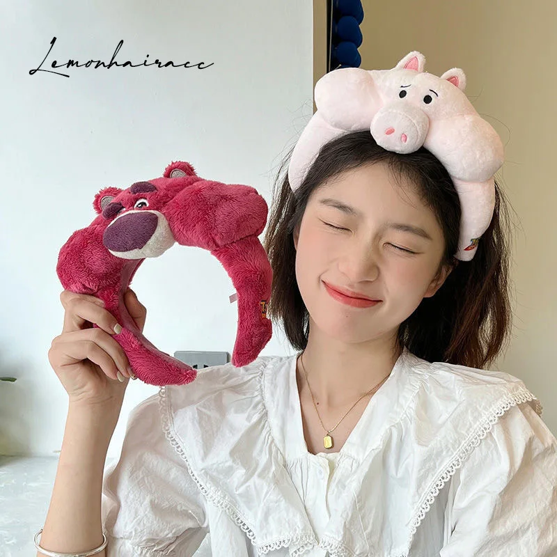 

Disney Winnie the Pooh Strawberry Bear Hair Hoop Cartoon Cute Female Face Wash Headband Funny Girl Hairpin Headpiece Girl Gift
