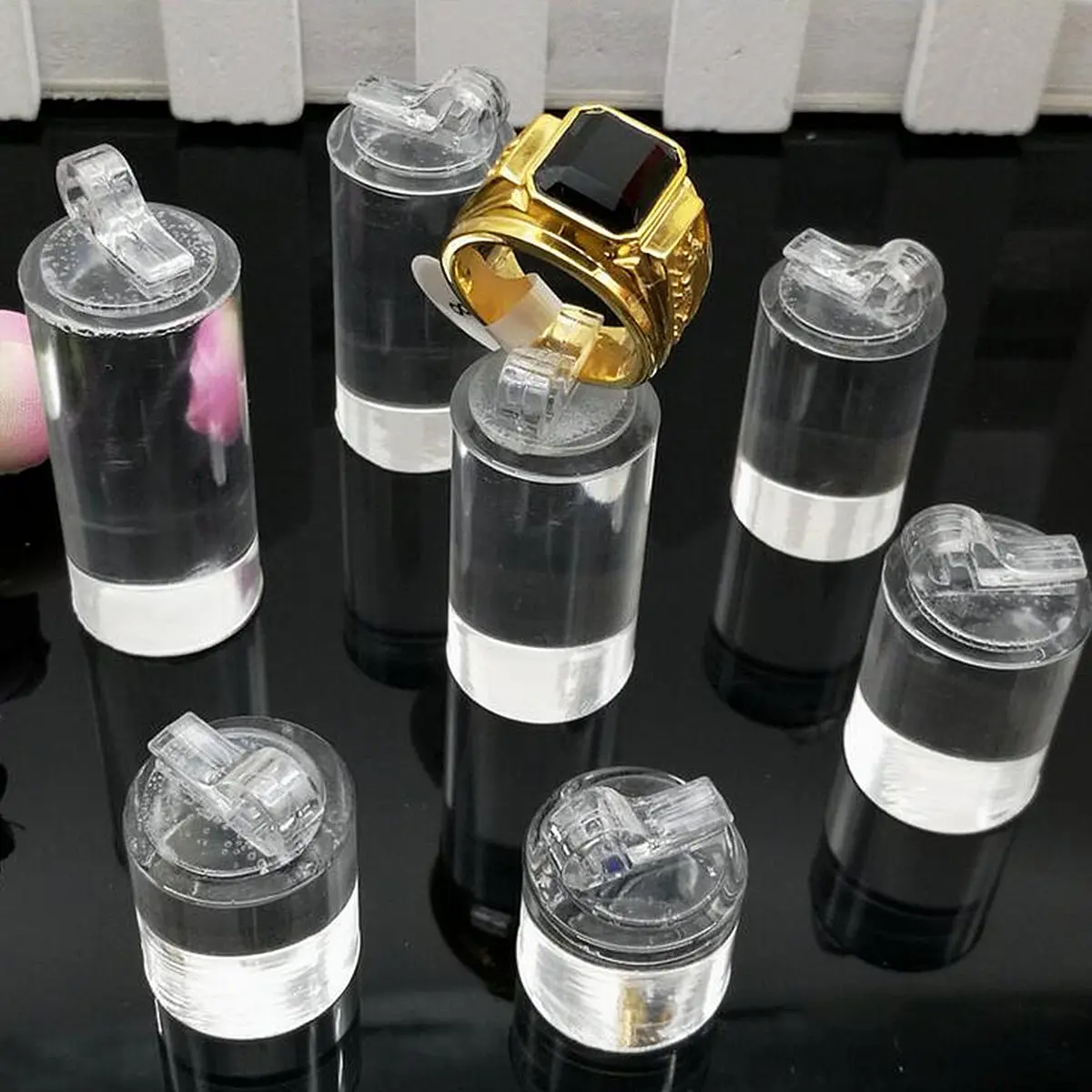 

7 Pieces Premium Acrylic Ring Display Rack Transparent Crystal-Like Finish for Rings Art Styling Photo Shoot Jewelry Display