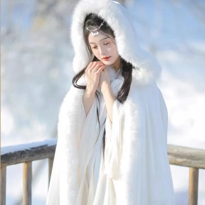 New Chinese-style Wedding Dress Women Winter Featuring  Large Fur Collar Thickened Maoni Fleece Extremely Elegant and Warm Cape