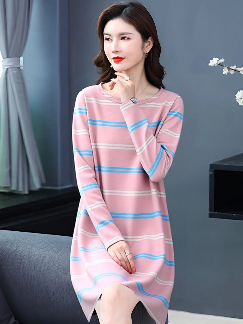 

Элегантное полосатое платье с длинным рукавом для женщин: миди, стройнящее, омолаживающее, скрывающее живот, мягкое, средней длины, для беременных