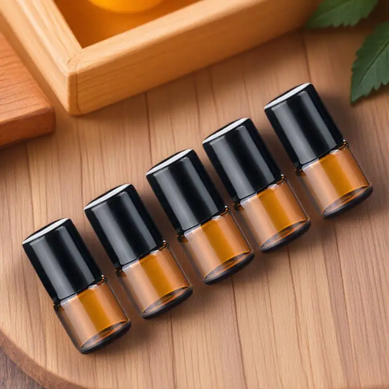 ขวดลูกกลิ้งน้ำมันหอมระเหยขนาด 1 มล. 5 ชิ้น ขวดแก้วทนทาน พกพาสะดวก เติมได้ ขนาดพกพา ลูกกลิ้งเหล็กเรียบ ป้องกันการรั่วซึม