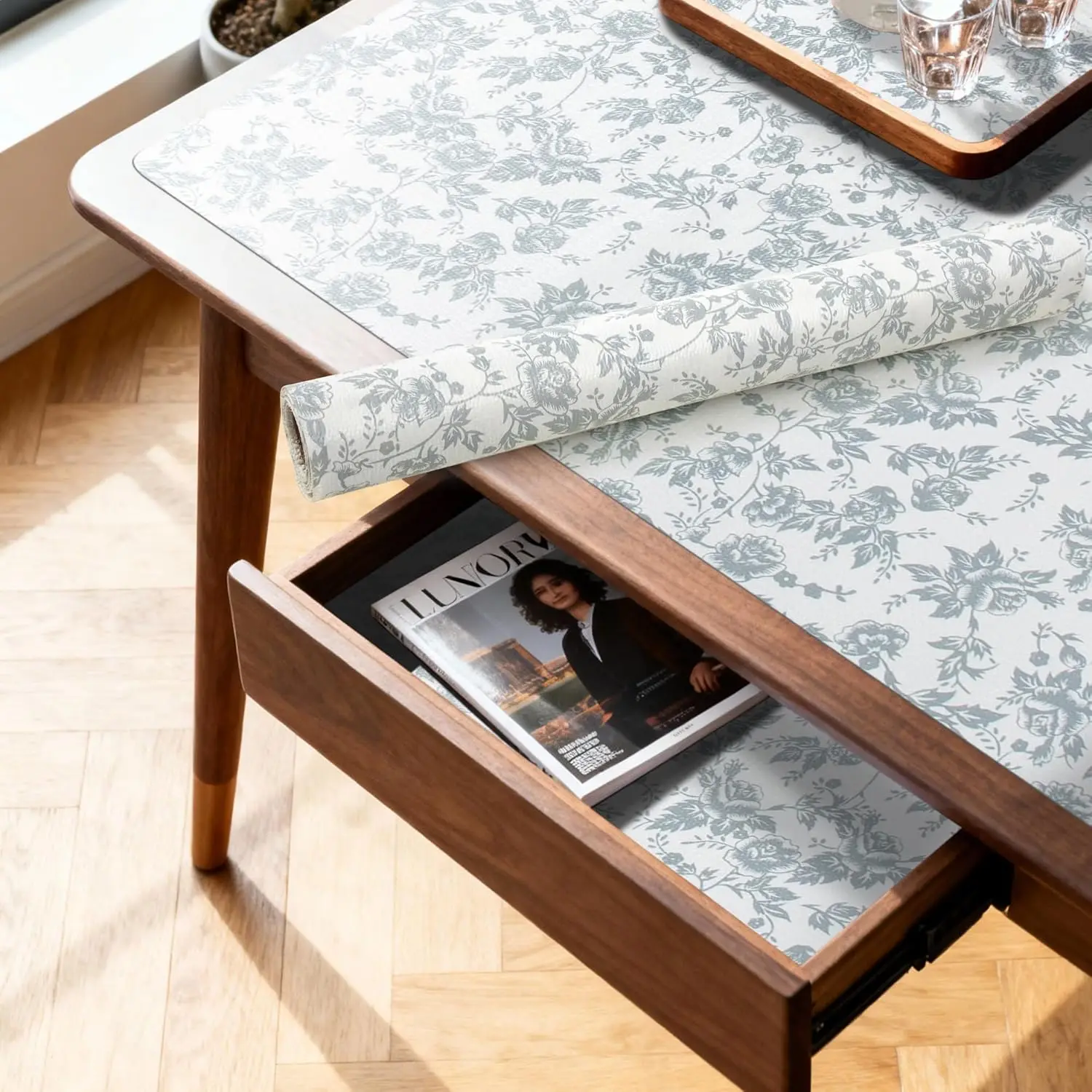 

18 x 8 Inch Shelf Liner for Kitchen Cabinets, Non-Adhesive Cabinet Liner Washable, Drawer Liner for Dresser Non-Slip Bathroom [S