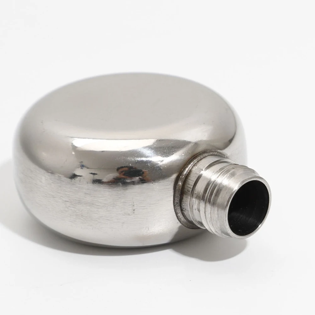 

Stainless Steel Portable Flask Keychain Leak-Proof Mini Liquor Bottle Compact Heart Design for Men Travel Outdoor Camping